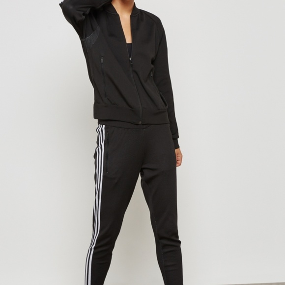 Sold🙂Adidas jacket - Picture 2 of 8